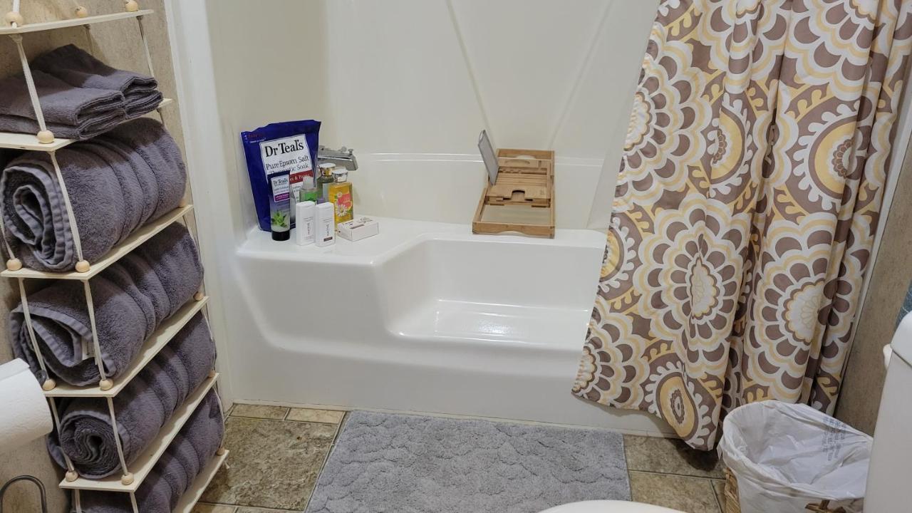 Flatt Creek Cottage Livingston Екстериор снимка